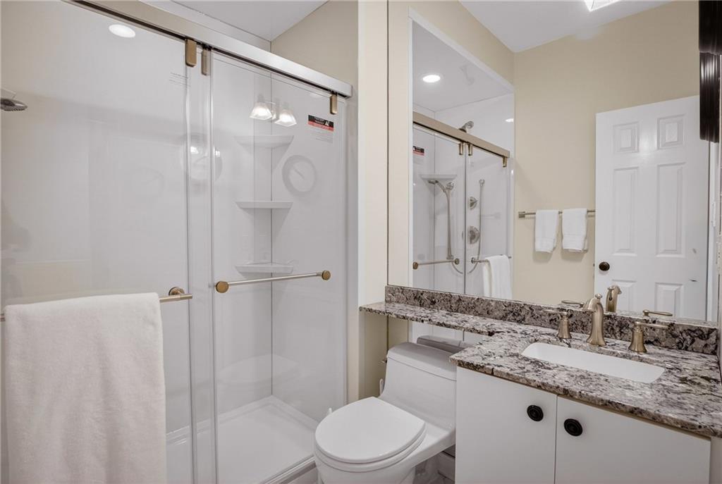 136 North Woodland Road Pittsburgh, PA 15232 - Photo 38 of 50 Second Full Bath