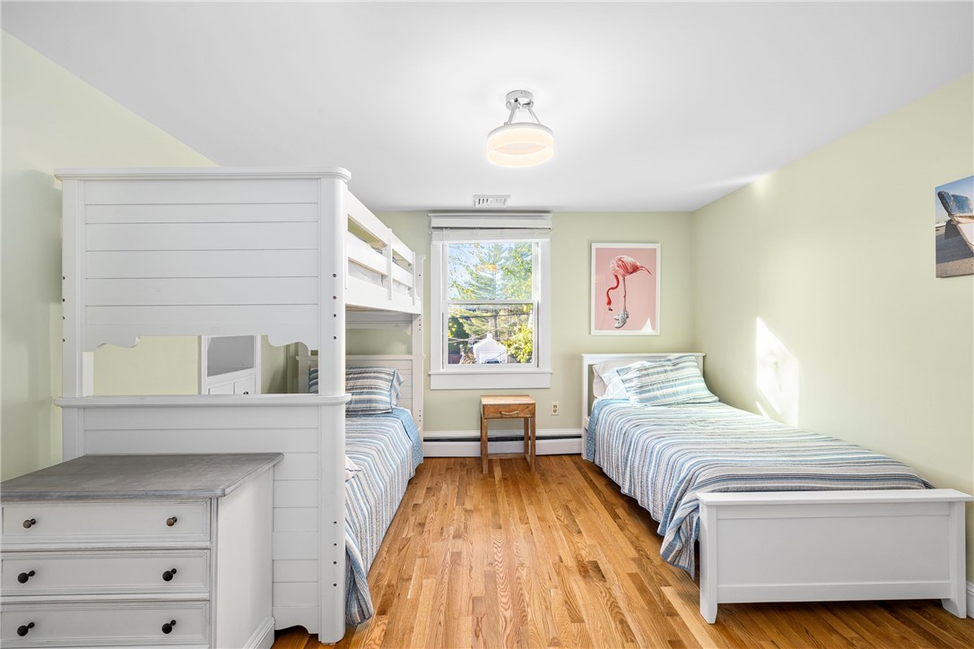 138 Carroll Avenue Newport, RI 02840 - Photo 30 of 39