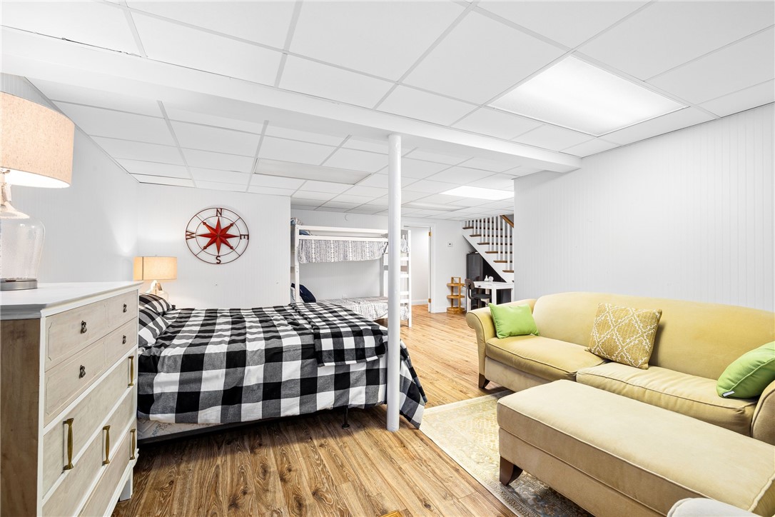 138 Carroll Avenue Newport, RI 02840 - Photo 31 of 39