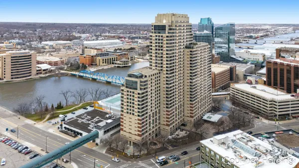 $324,900 | 128 Campau Avenue Northwest, Grand Rapids, MI 49503