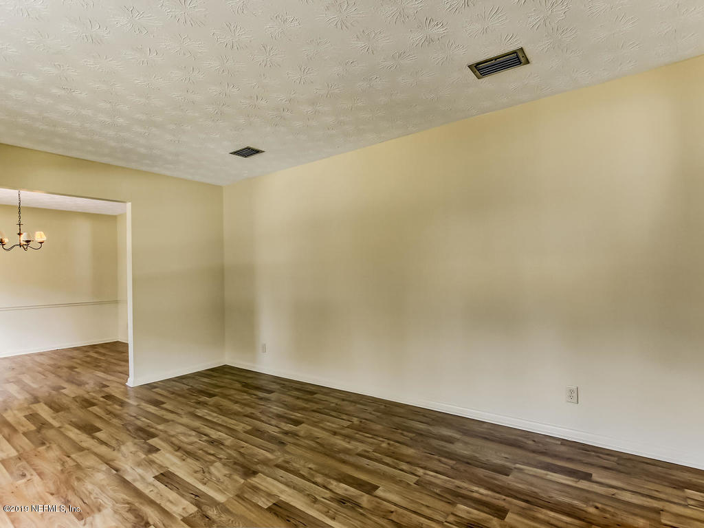 2832 Paces Ferry Road West Orange Park, FL 32073 - Photo 22 of 46 2832 Paces Ferry Rd W Orange-015-004-Liv