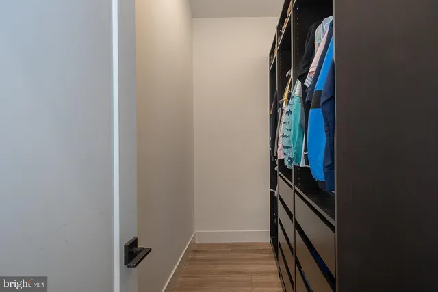 a view of walk in closet