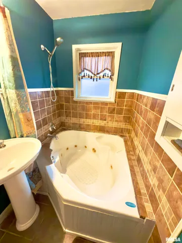 $114,900 | 904 West Elm Street, Olney, IL 62450