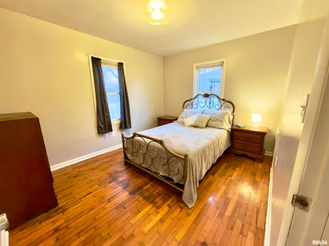 $114,900 | 904 West Elm Street, Olney, IL 62450