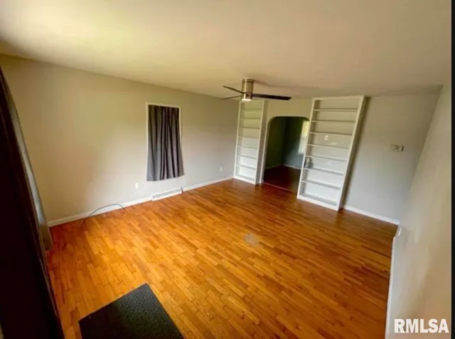 $114,900 | 904 West Elm Street, Olney, IL 62450