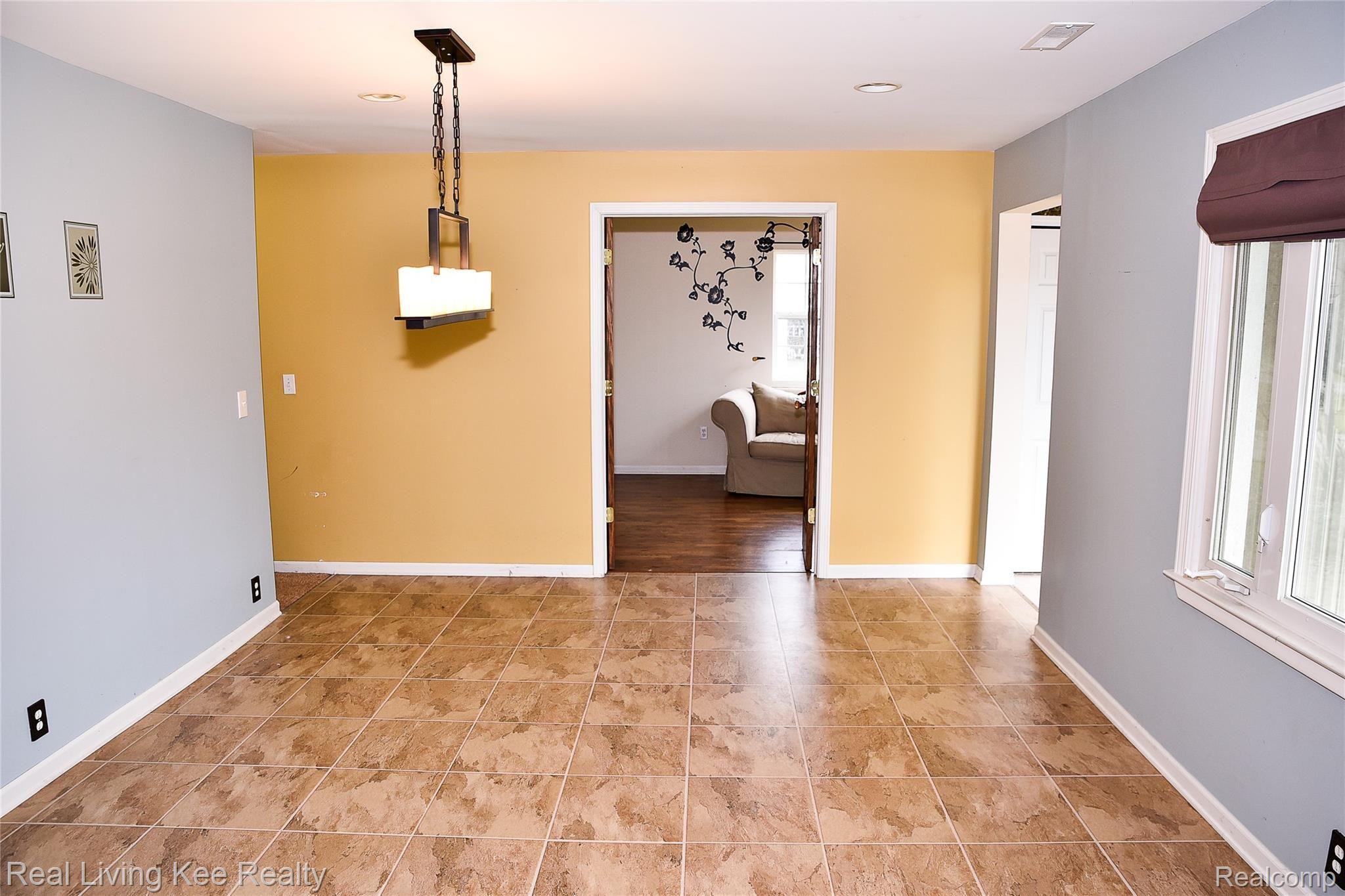 50531 Cedargrove Road Utica, MI 48317 - Photo 7 of 18 Dining Room