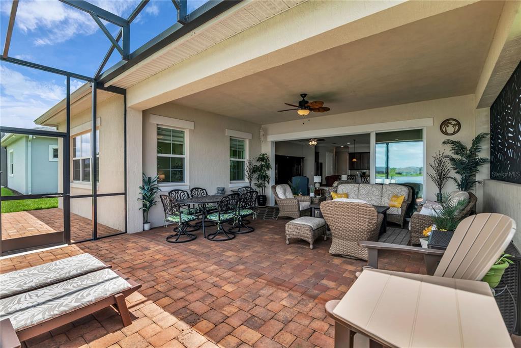 2665 Meadowedge Loop St. Cloud, FL 34772 - Photo 22 of 53 a living room with furniture