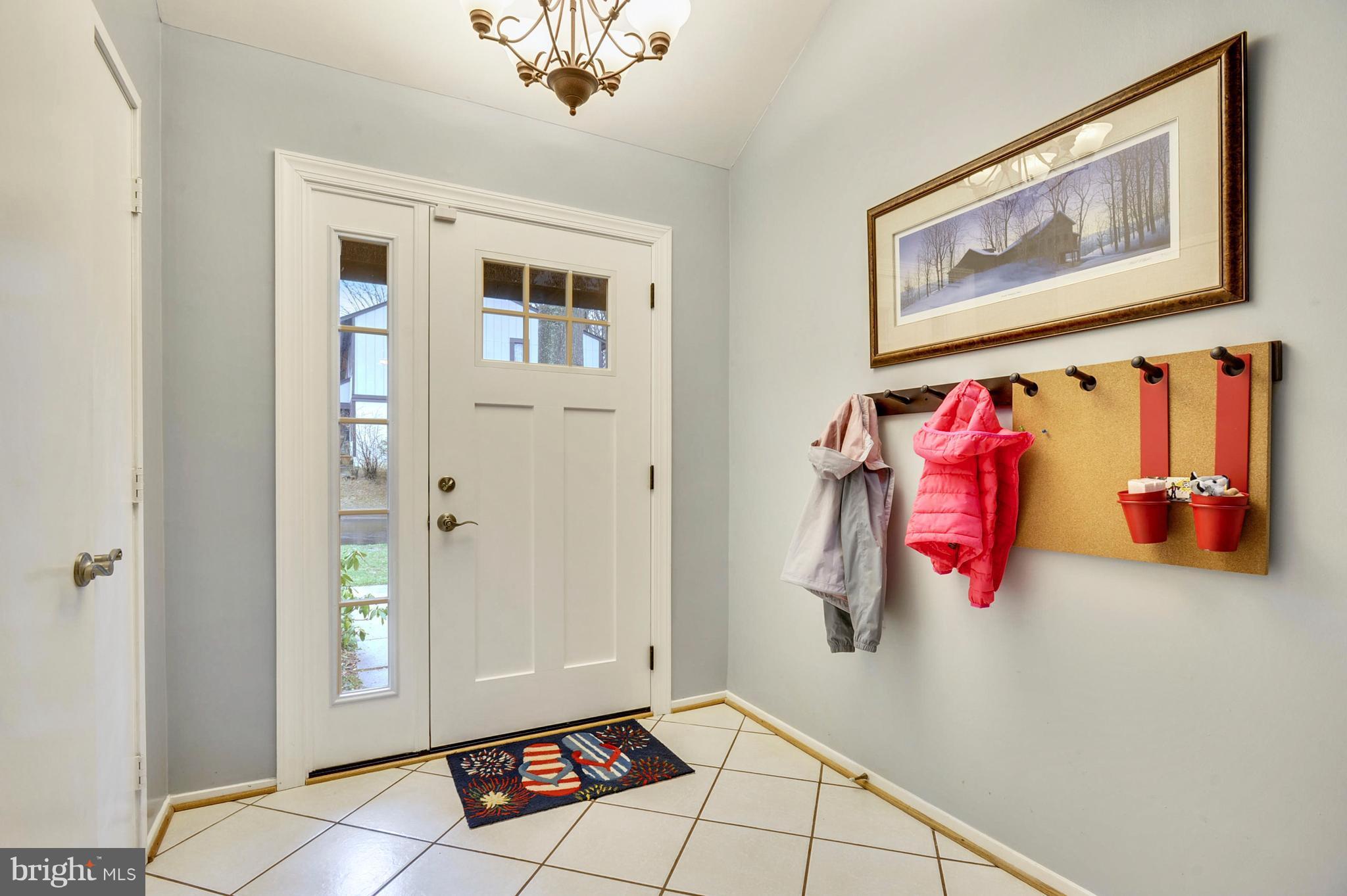 2228 Wheelwright Court Reston, VA 20191 - Photo 2 of 30 Interior (General)