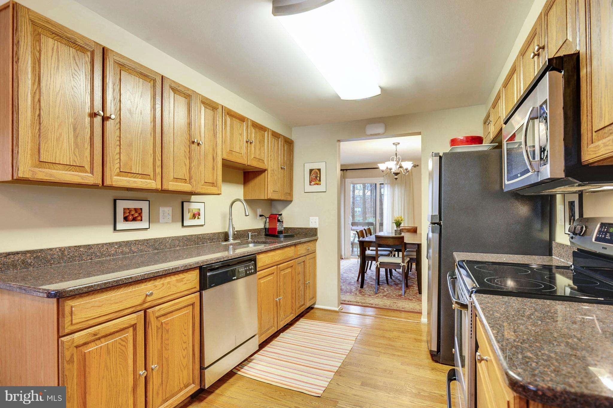 2228 Wheelwright Court Reston, VA 20191 - Photo 7 of 30 Kitchen
