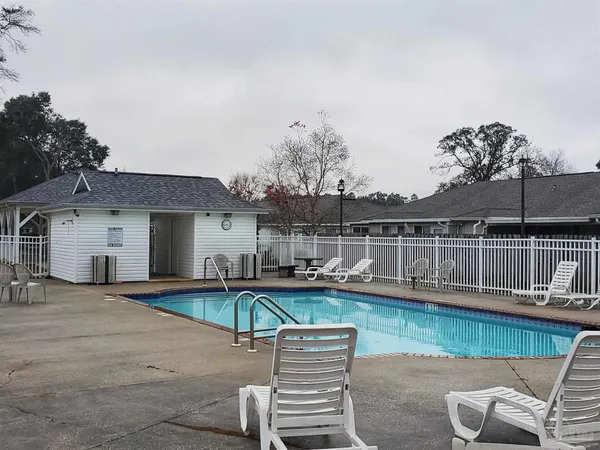 $1,450 | 2527 Trailwood Drive, Cantonment, FL 32533