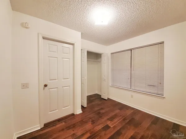 $1,450 | 2527 Trailwood Drive, Cantonment, FL 32533