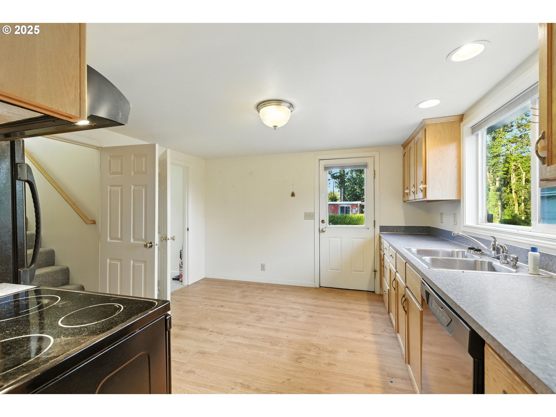 79096 North River Road Cottage Grove, OR 97424 - Photo 20 of 47 Gallery Image 20