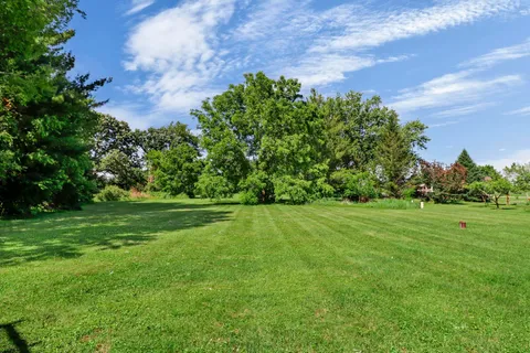 $425,000 | 2660 Spring Hill Drive, Stoughton, WI 53589