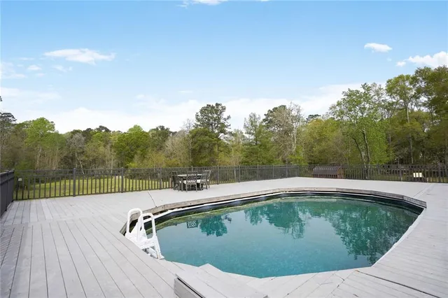 $479,000 | 60 Bleu Lake Drive, Covington, LA 70435