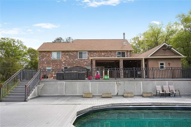 $479,000 | 60 Bleu Lake Drive, Covington, LA 70435