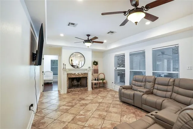 $479,000 | 60 Bleu Lake Drive, Covington, LA 70435