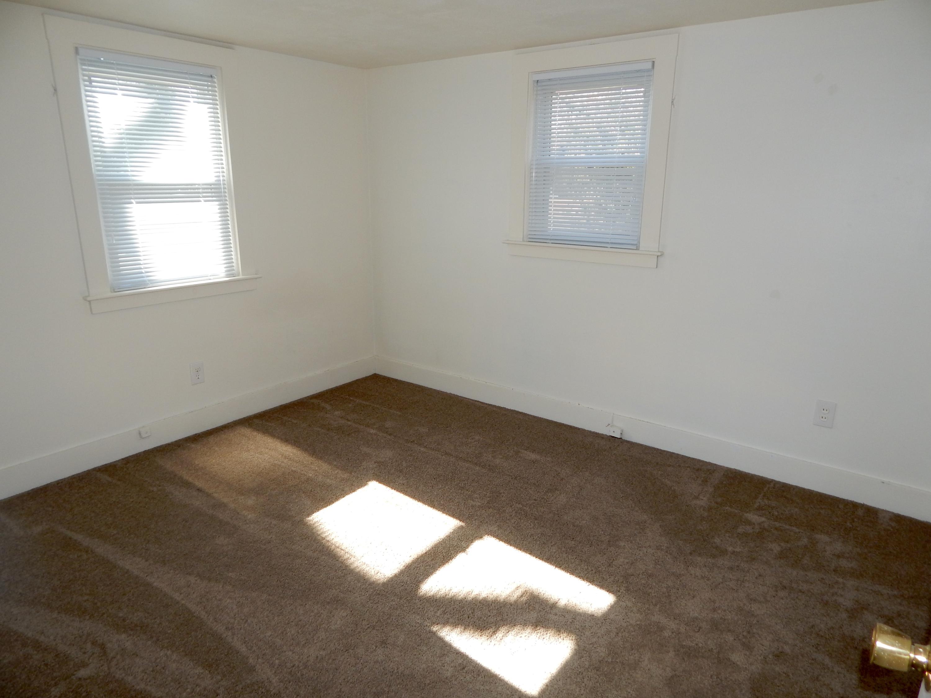 821 County Road Pocasset, MA 02559 - Photo 11 of 15 DSCN1829