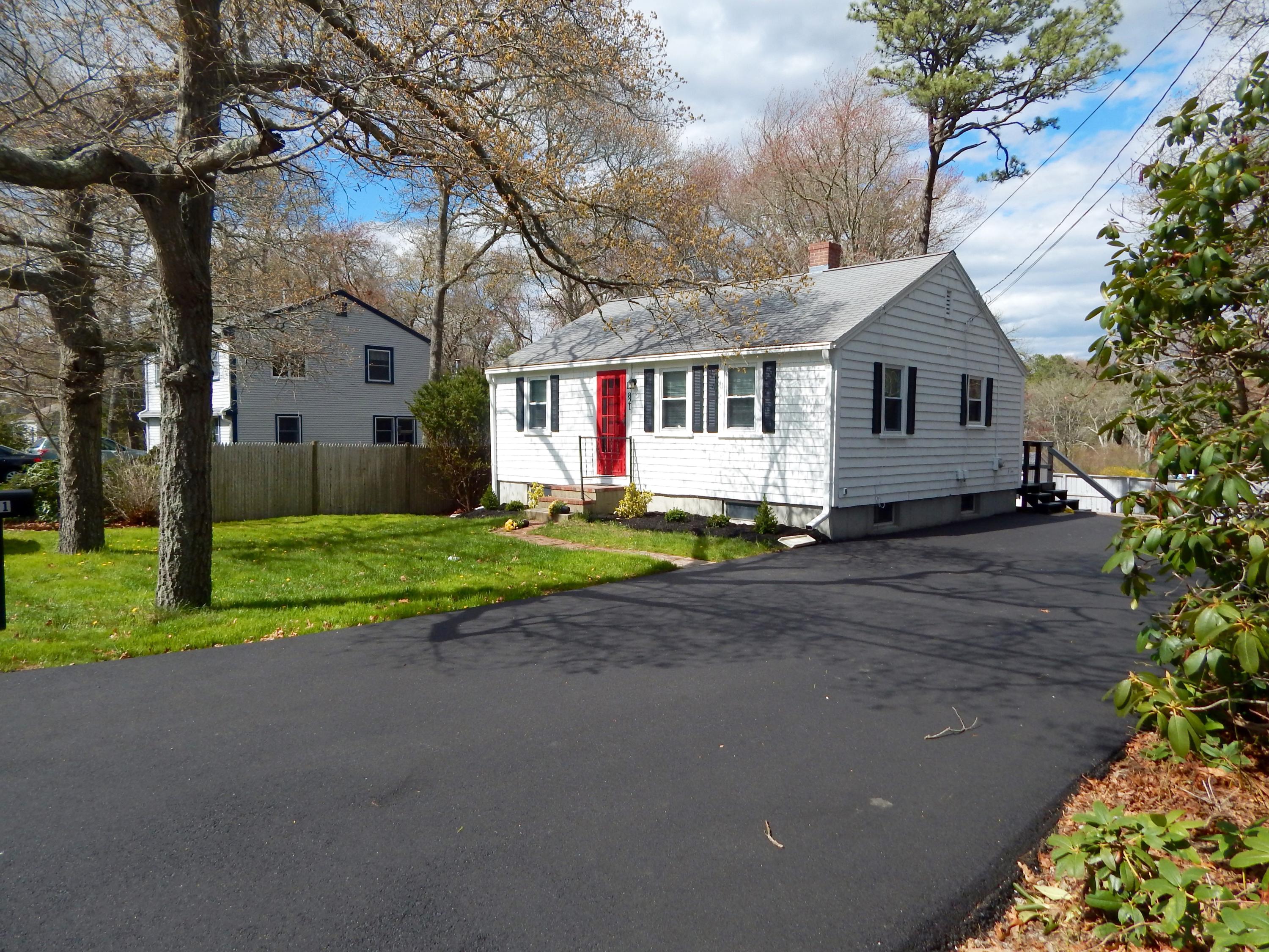 821 County Road Pocasset, MA 02559 - Photo 5 of 15 DSCN1908