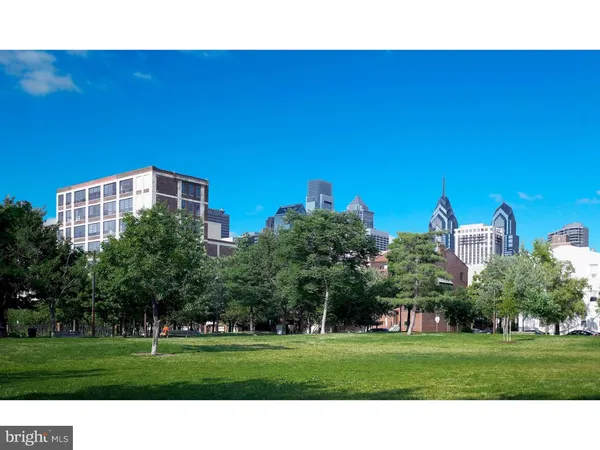 $3,323 | 201 South 25th Street, Unit 227, Philadelphia, PA 19103