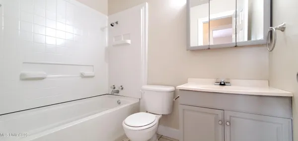 $1,325 | 7001 Knollwood Drive, Biloxi, MS 39532