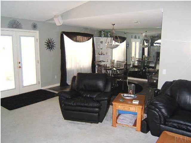 410 Turnberry Road Cantonment, FL 32533 - Photo 10 of 14 Gallery Image 10