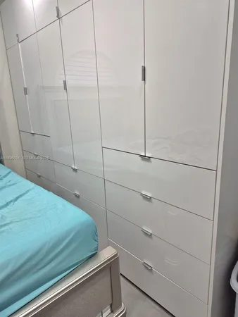 $670,000 | 3118 West 71st Place, Hialeah, FL 33018