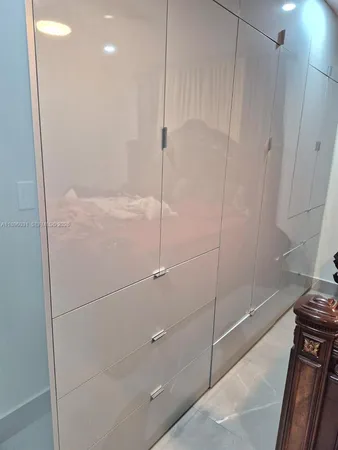 $670,000 | 3118 West 71st Place, Hialeah, FL 33018