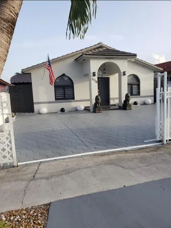 $670,000 | 3118 West 71st Place, Hialeah, FL 33018