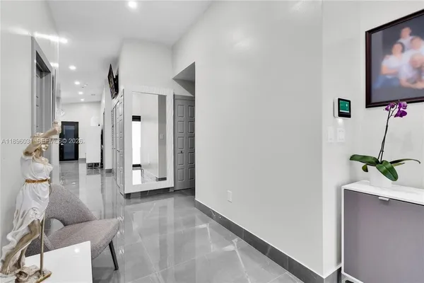 $670,000 | 3118 West 71st Place, Hialeah, FL 33018