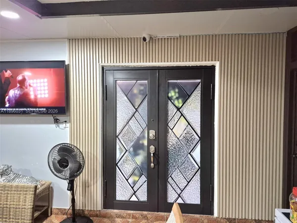 $670,000 | 3118 West 71st Place, Hialeah, FL 33018