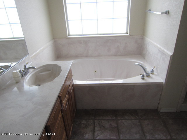 610 Lantana Road Bushland, TX 79124 - Photo 10 of 10 master bathrm
