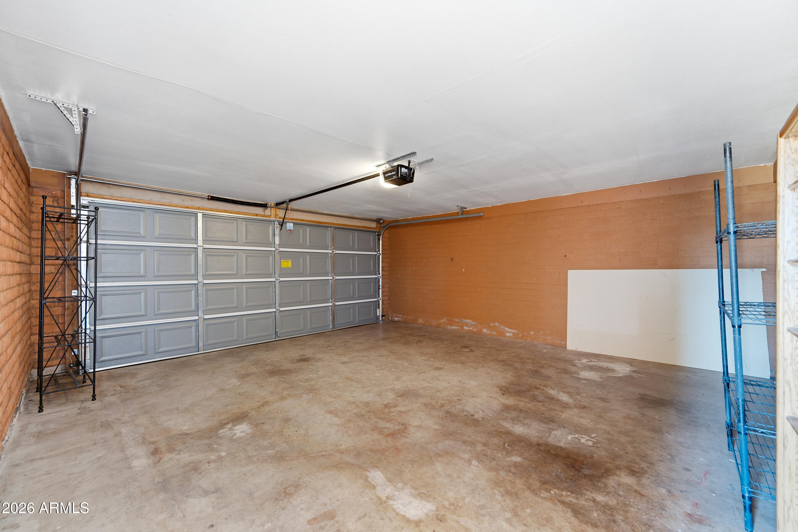 3737 West Griswold Road Phoenix, AZ 85051 - Photo 23 of 27 23-3737WGA-ocupix-