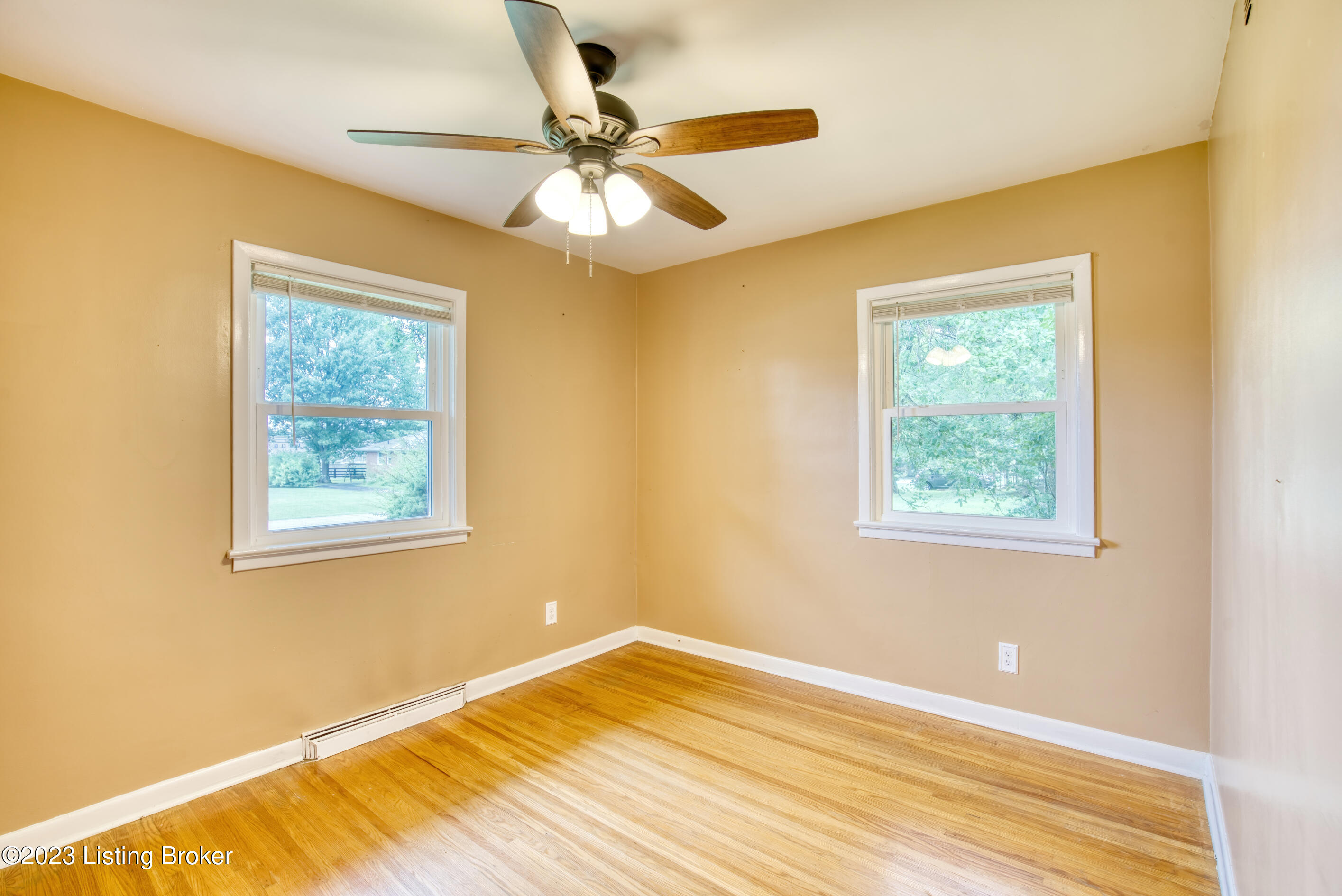 4801 Clarmar Road Louisville, KY 40299 - Photo 23 of 47 FIT PIX 3570-1890 5100-2700__DSC2517-DeN