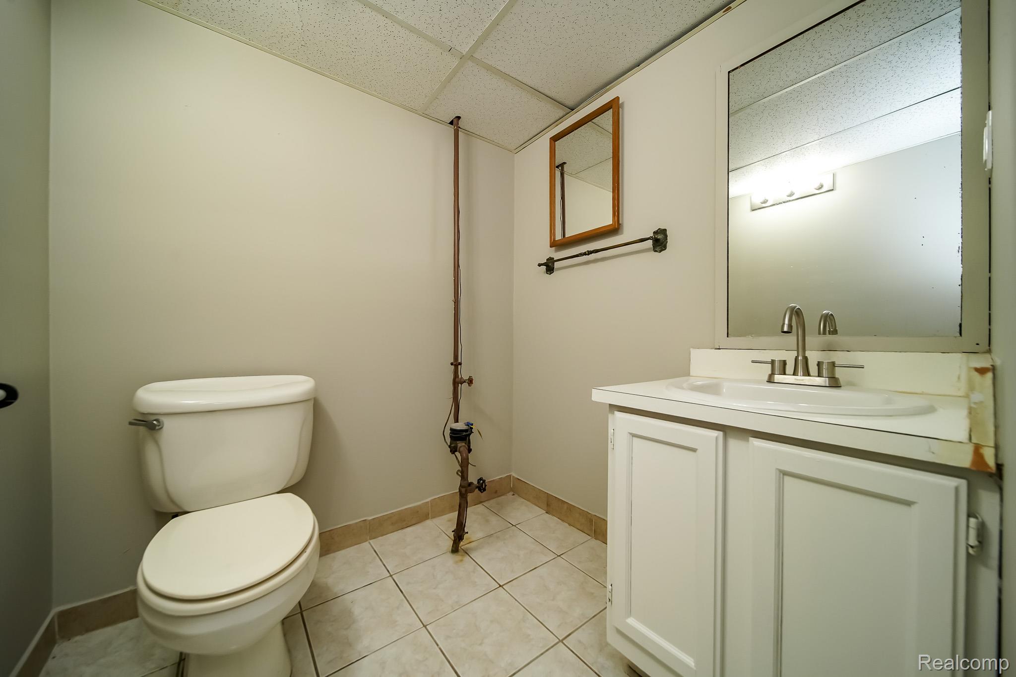 32100 Ruehle Avenue Warren, MI 48093 - Photo 50 of 54 DDS03617.jpg