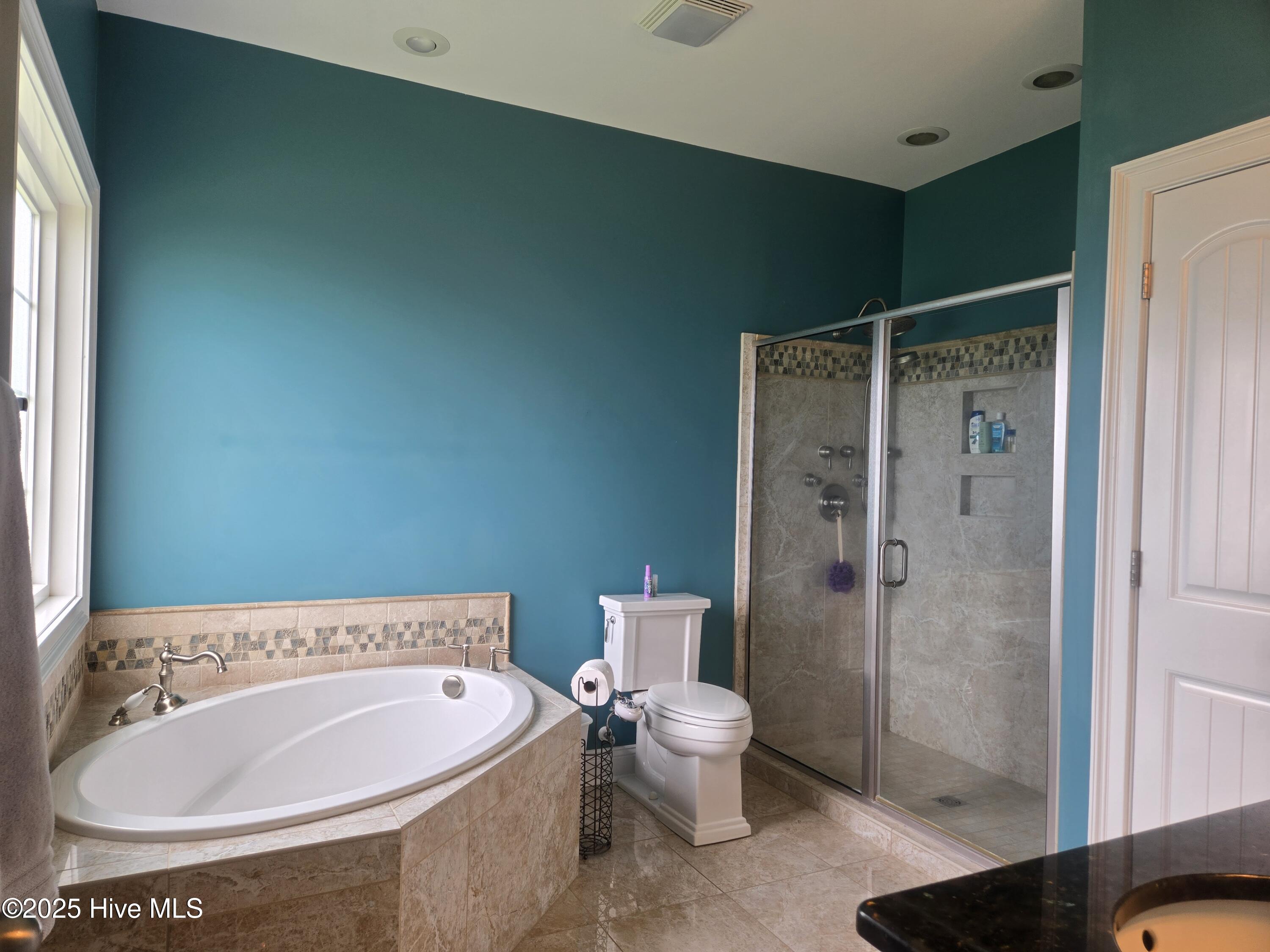 429 Live Oak Road Newport, NC 28570 - Photo 19 of 92 Primary Bathroom