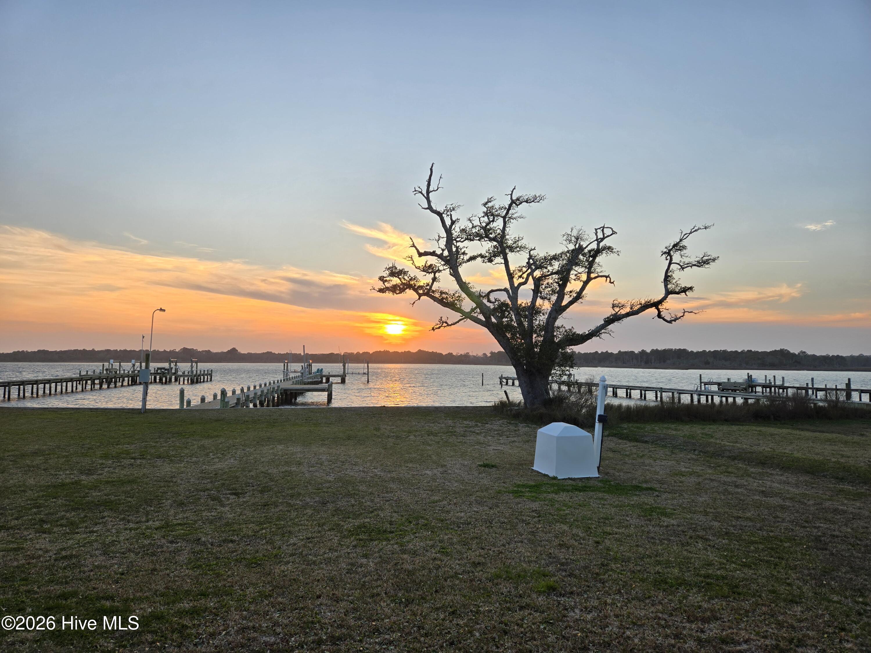 429 Live Oak Road Newport, NC 28570 - Photo 2 of 92 1000015889