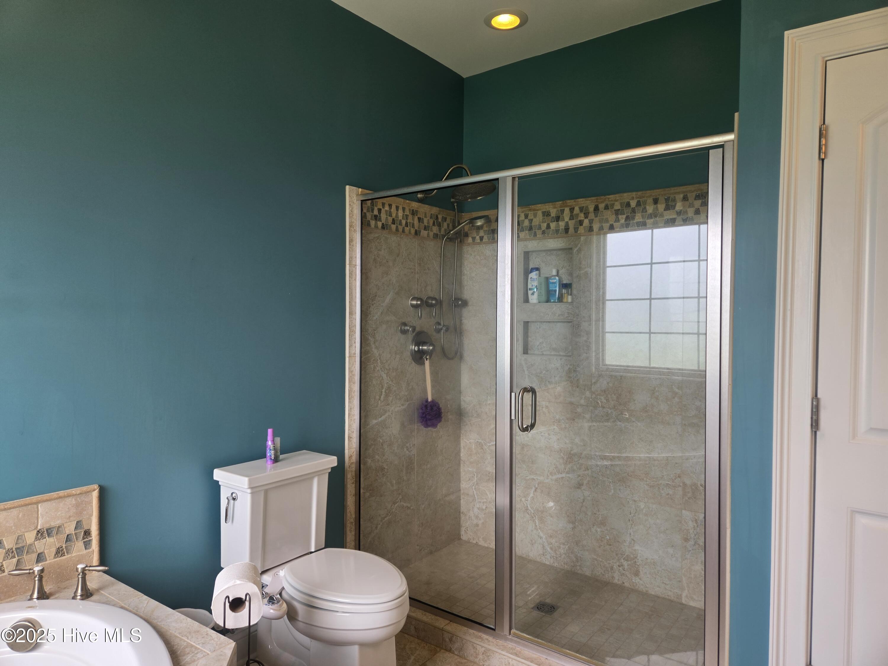 429 Live Oak Road Newport, NC 28570 - Photo 21 of 92 Primary Bathroom