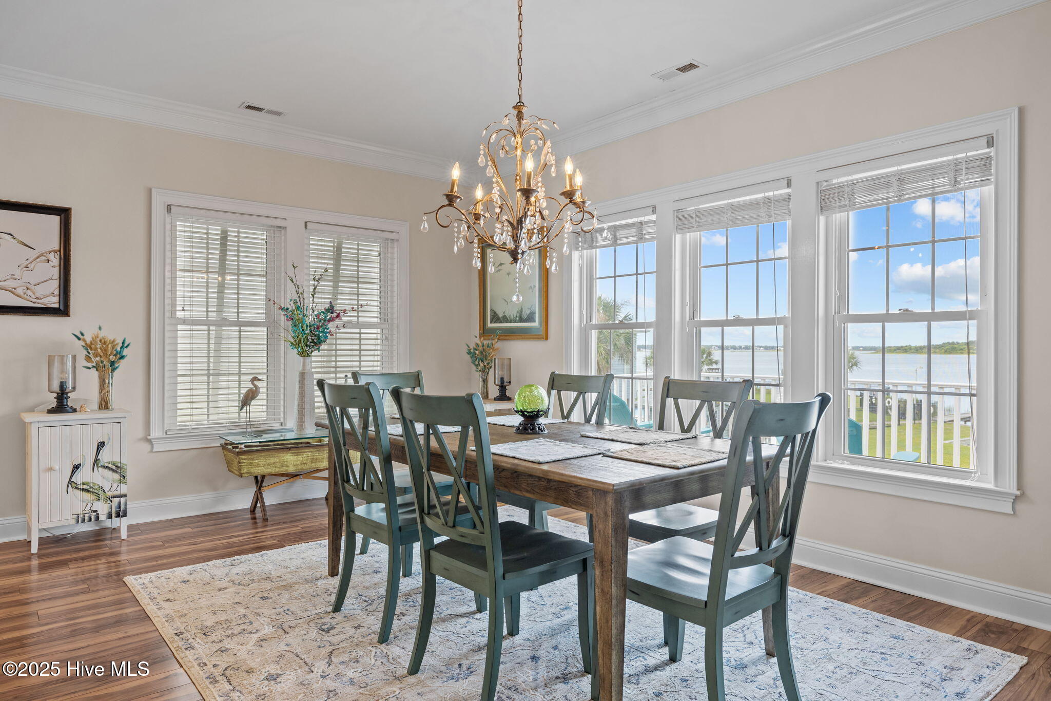 429 Live Oak Road Newport, NC 28570 - Photo 9 of 92 Dining Area