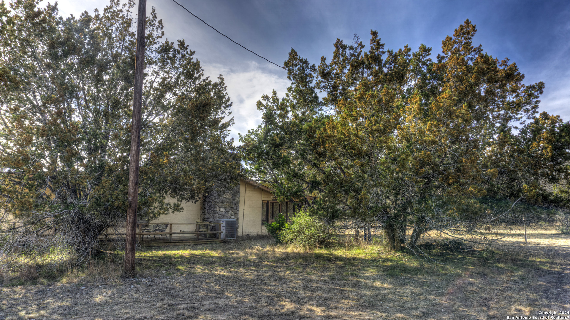 22 Squirrel Bend Uvalde, TX 78801 - Photo 5 of 47 a view of a outdoor space and a trees