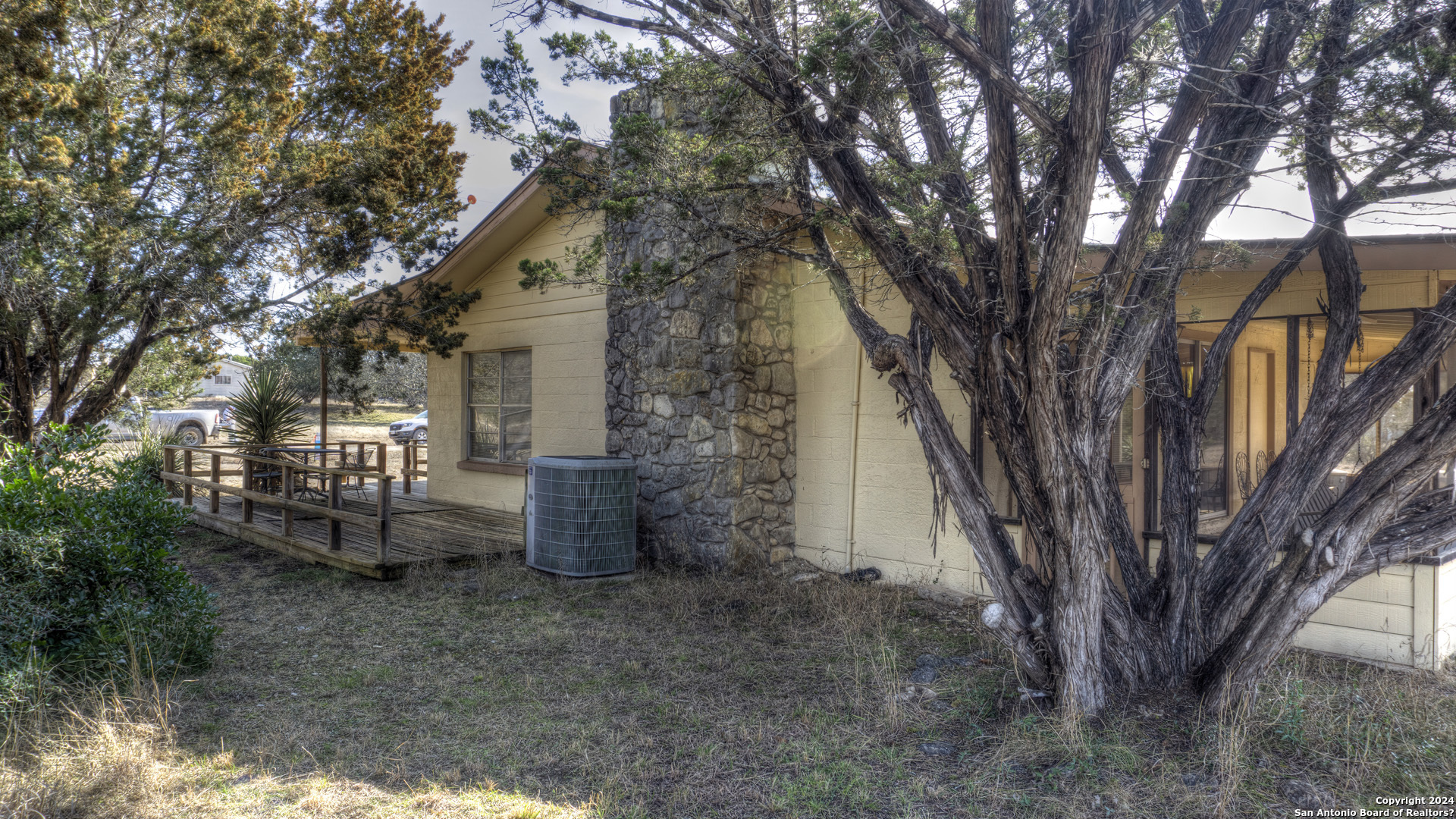 22 Squirrel Bend Uvalde, TX 78801 - Photo 6 of 47 a house view with a backyard space