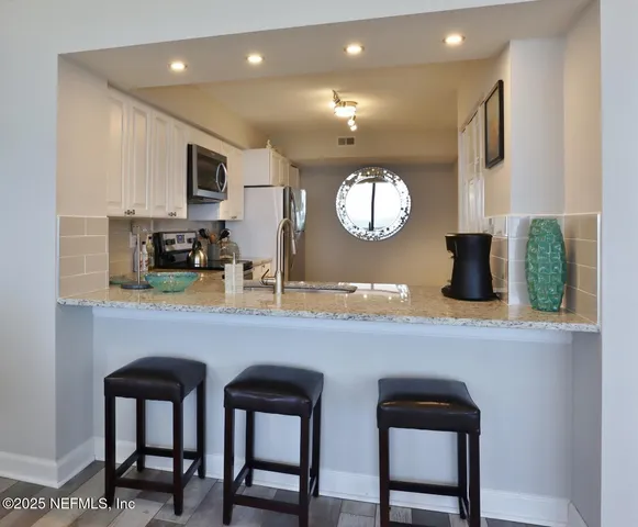 $5,200 | 1301 1st Street South, Unit 1404, Jacksonville Beach, FL 32250