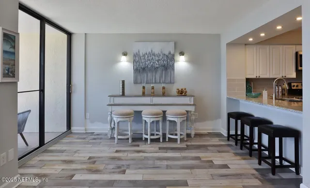 $5,200 | 1301 1st Street South, Unit 1404, Jacksonville Beach, FL 32250