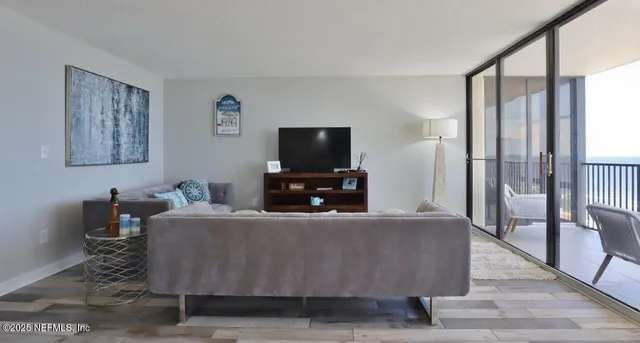 $5,200 | 1301 1st Street South, Unit 1404, Jacksonville Beach, FL 32250