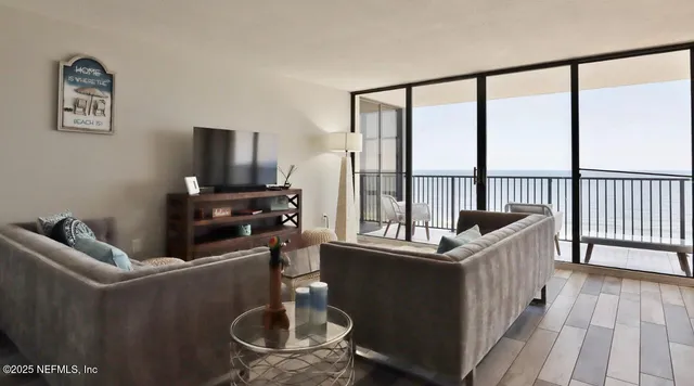 $5,200 | 1301 1st Street South, Unit 1404, Jacksonville Beach, FL 32250