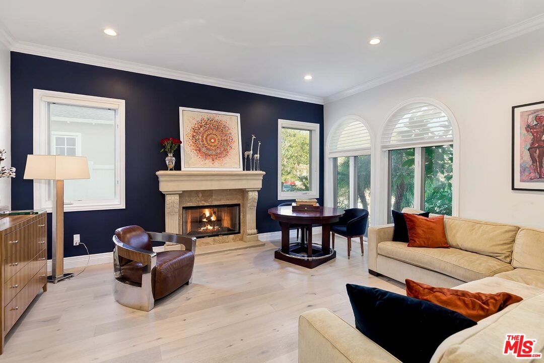 9320 Oakmore Road Los Angeles, CA 90035 - Photo 5 of 44