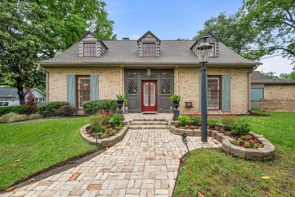 $649,900 | 1111 Governors Drive, Corsicana, TX 75110