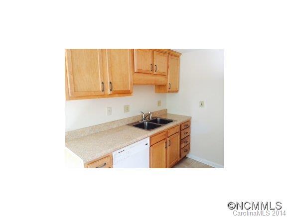74 Springbrook Road Asheville, NC 28804 - Photo 5 of 10 Gallery Image 5