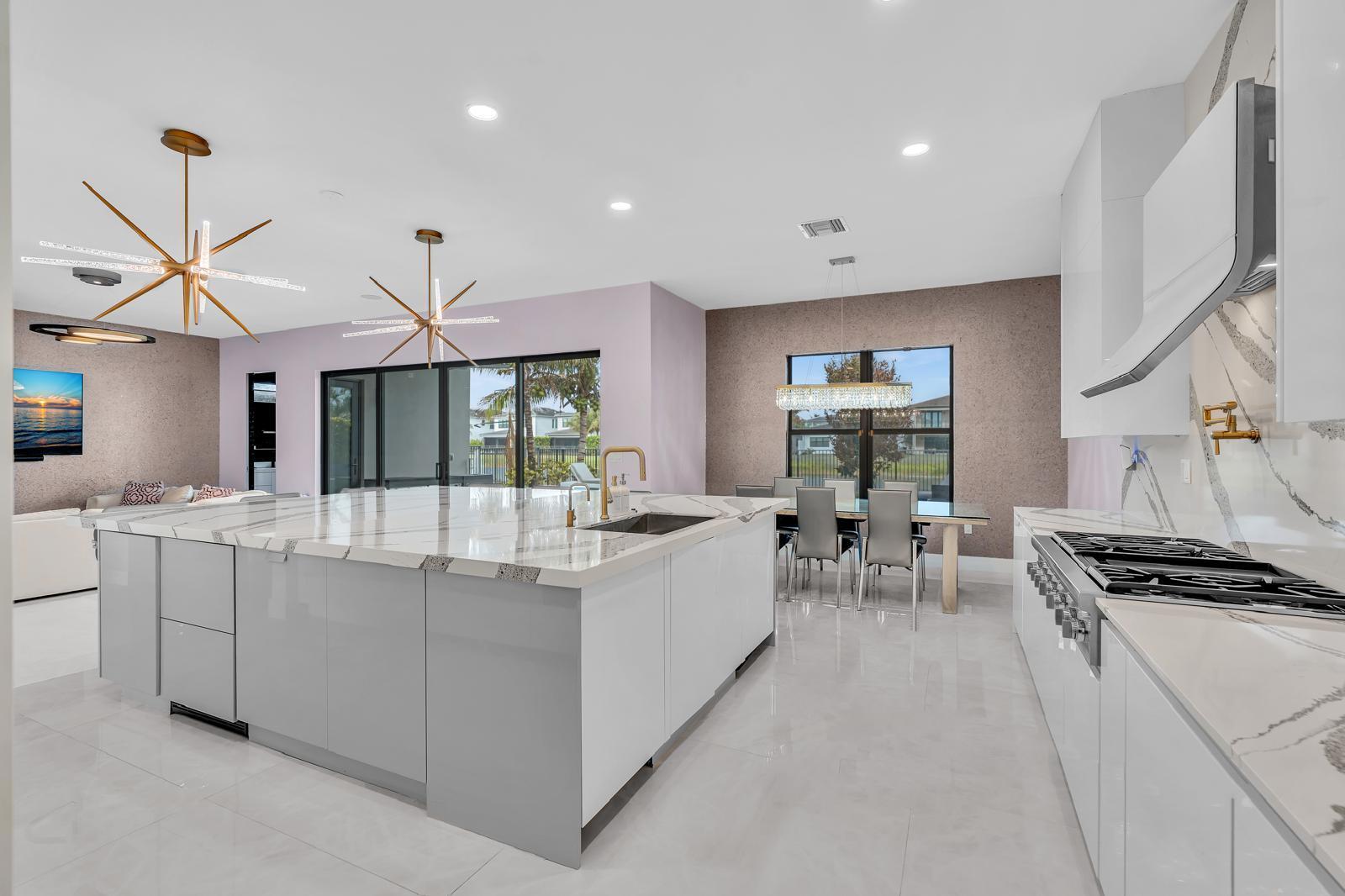 17179 Teton River Road Boca Raton, FL 33496 - Photo 18 of 72 Kitchen / Dining
