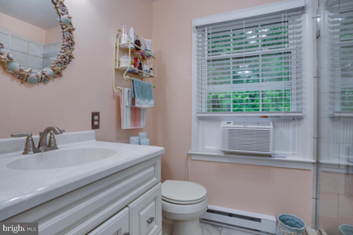 1422 Cedarhurst Road Shady Side, MD 20764 - Photo 43 of 55 Bathroom #2