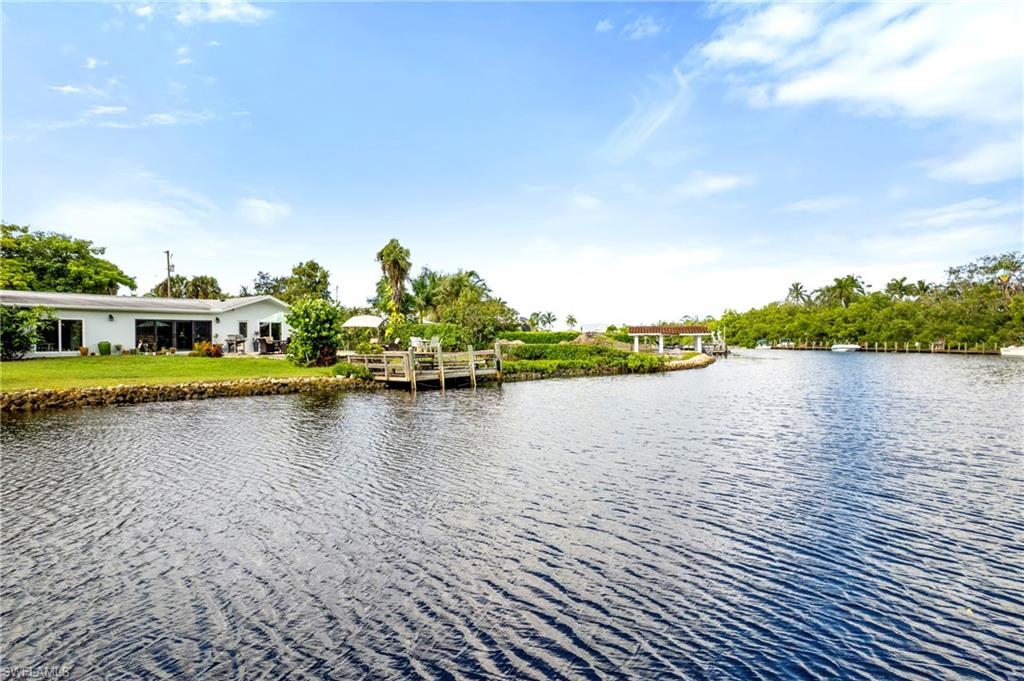 2271 Harbor Road Naples, FL 34104 - Photo 11 of 35